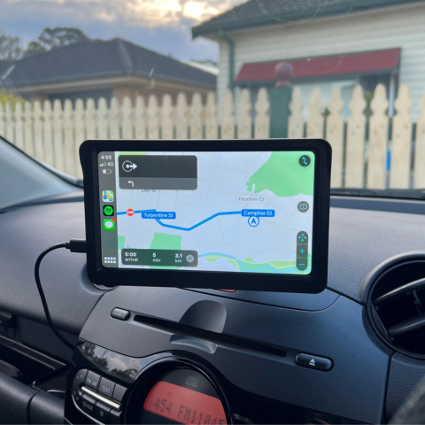 מערכת מולטימדיה לרכב — מסך HD ו-CarPlay אלחוטי