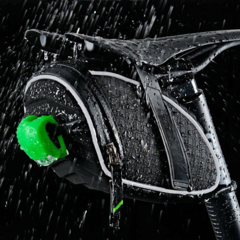 自転車用サドルバッグ — 防水収納&エアロダイナミックデザイン