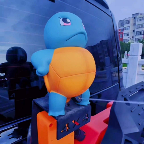 Figurita Pulverizadora Auto — Un Chorro de Agua Que Hace Sonreír