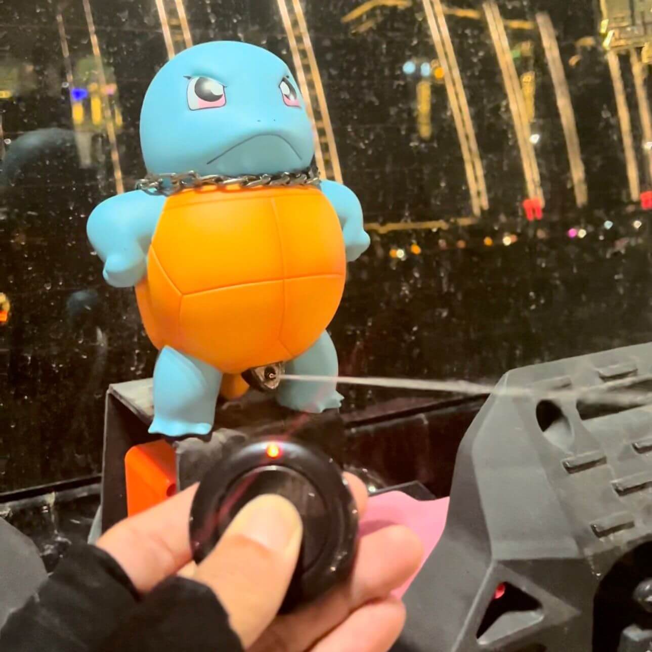 Figurita Pulverizadora Auto — Un Chorro de Agua Que Hace Sonreír