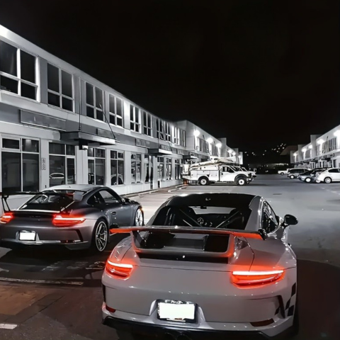 Palubní kamera — HD záznamy jasné a stabilní 