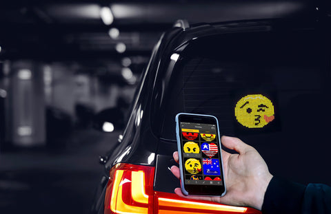 LED Emoji Animált Tábla Autóhoz — Modern és Interaktív Stílus 